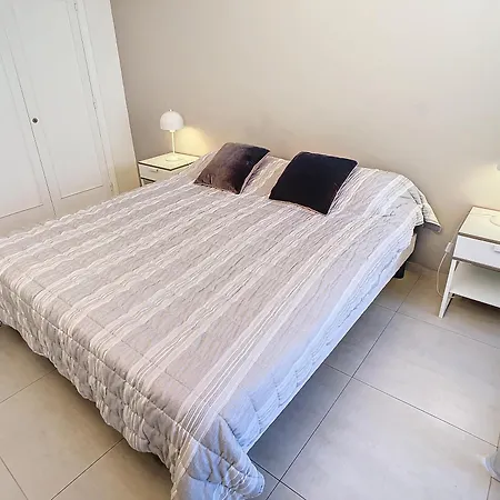 Lägenhet Beau 2 Pieces Proche Croisette Avec Parking 211 Cannes