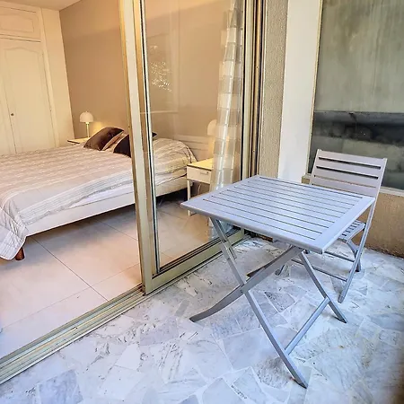 Beau 2 Pieces Proche Croisette Avec Parking 211 * Cannes