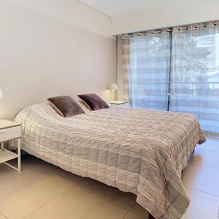 Beau 2 Pieces Proche Croisette Avec Parking 211 Lägenhet Cannes
