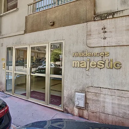 Beau 2 Pieces Proche Croisette Avec Parking 211